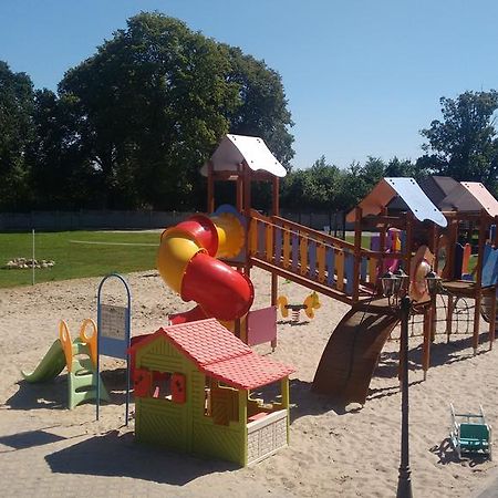 Agroturystyka Nad Morzem Hotel Ustka Ngoại thất bức ảnh
