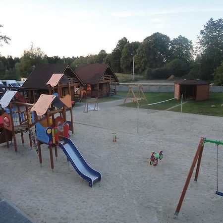 Agroturystyka Nad Morzem Hotel Ustka Ngoại thất bức ảnh