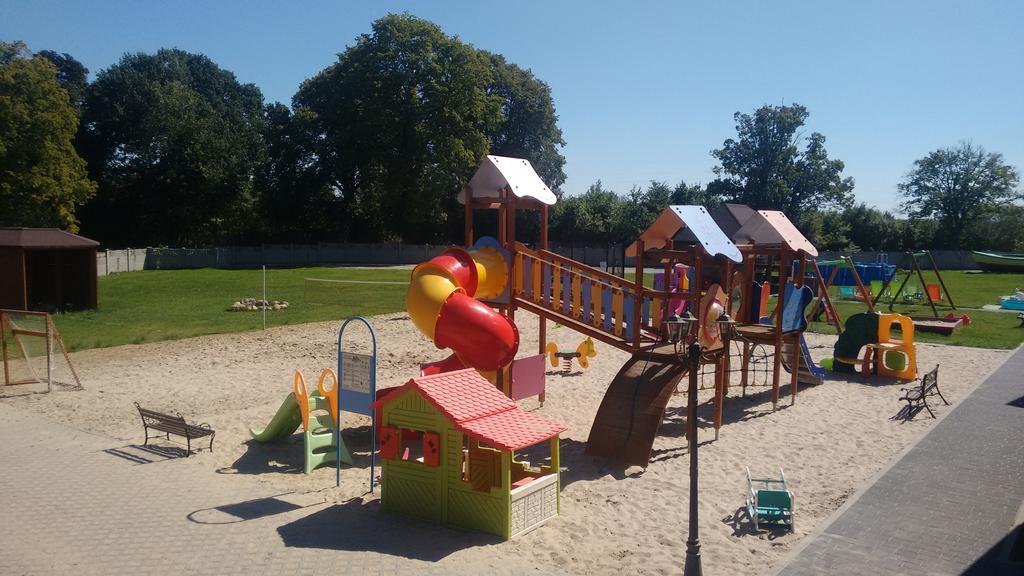 Agroturystyka Nad Morzem Hotel Ustka Ngoại thất bức ảnh